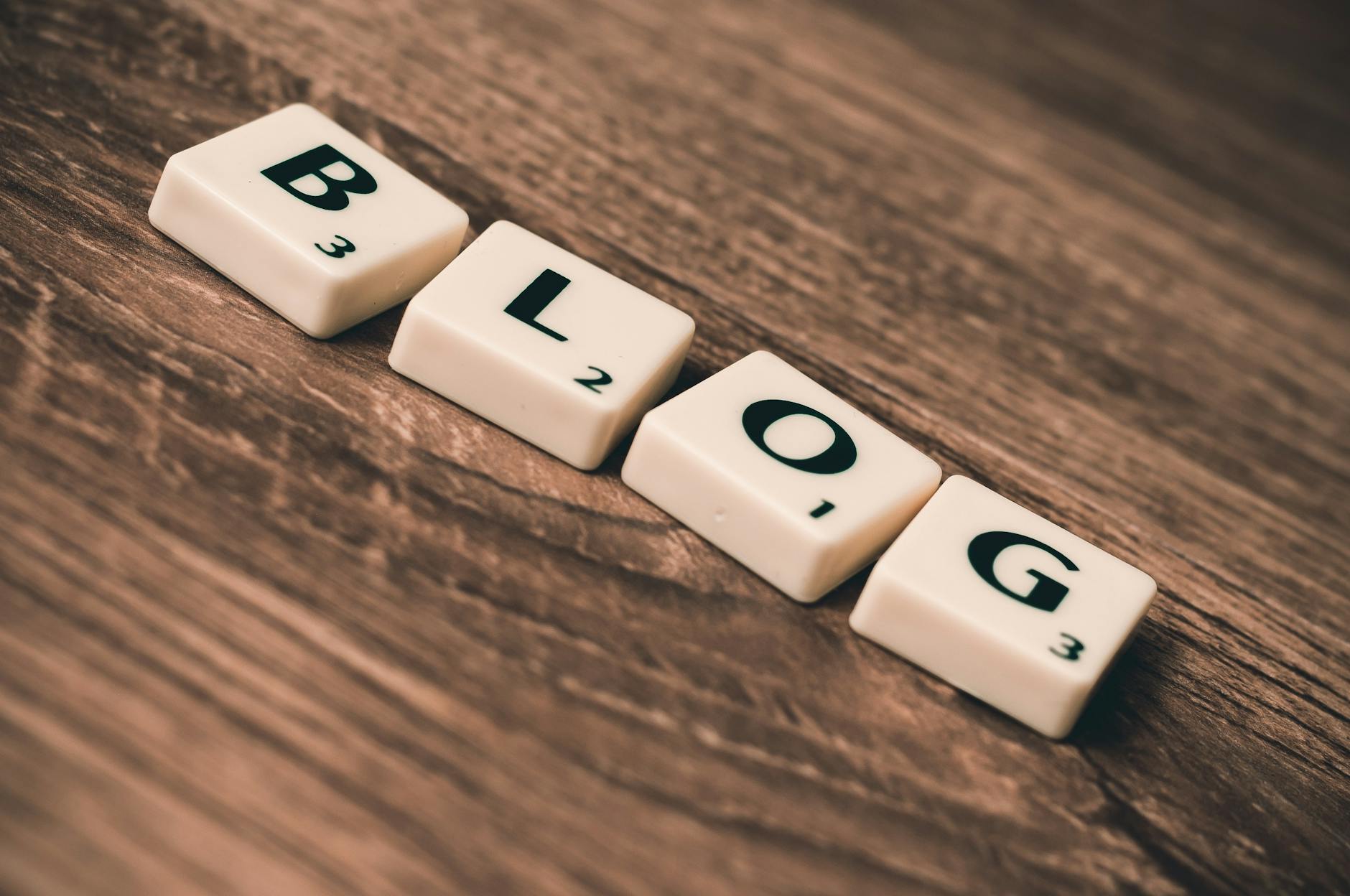 best seo strategy for expanding blog to multiple countries: subdomains or subdirectories?